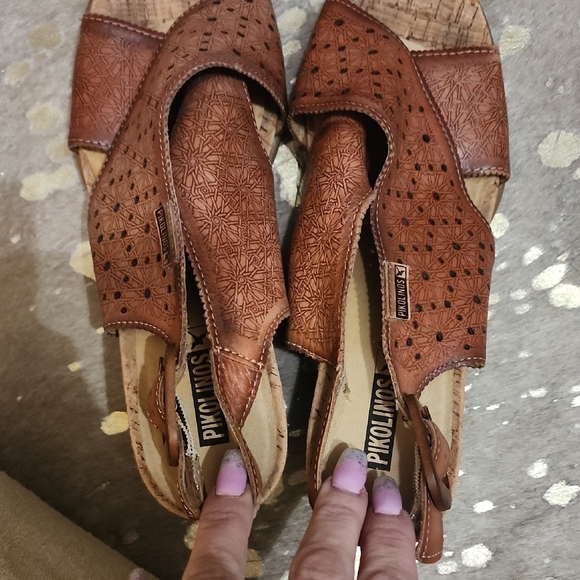 Pikolinos Women's Brown Wedge Sandals - Picture 2 of 7